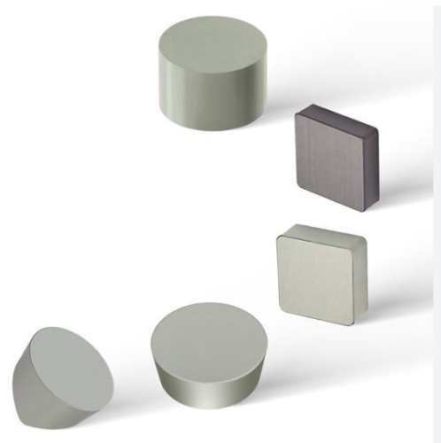 Whisker reinforced ceramic inserts or Machining High Temperature Alloy Material