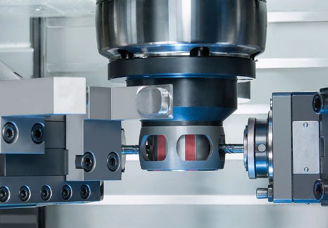 maching bearing cage..JPG